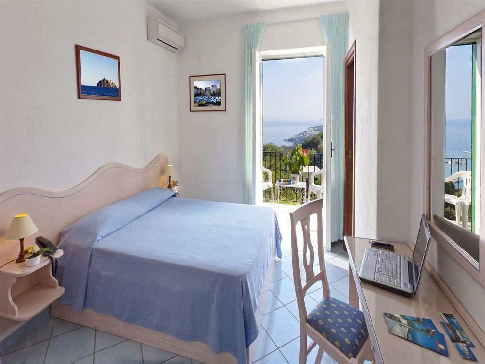 Hotel Villa D'Orta Ischia Exterior foto