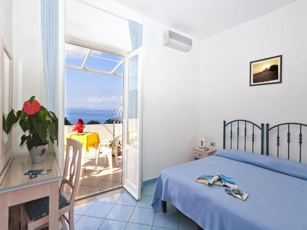 Hotel Villa D'Orta Ischia Zimmer foto