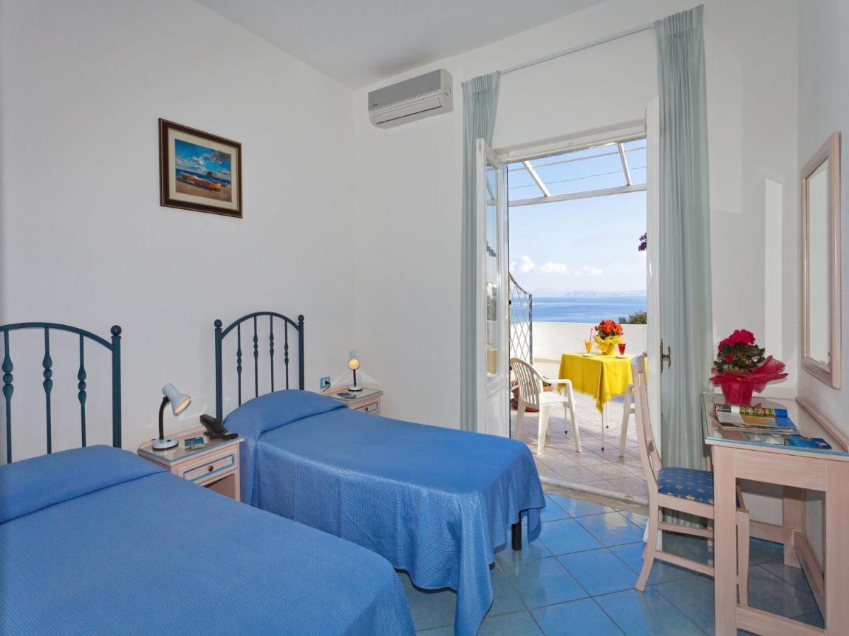 Hotel Villa D'Orta Ischia Zimmer foto